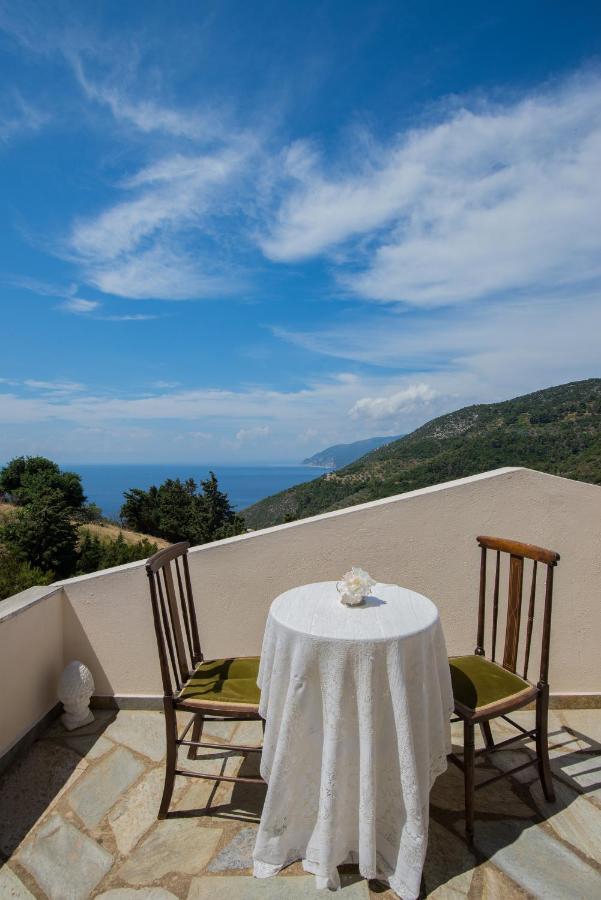 Villa Frederike In Alonissos Old Town Alónnisos Exterior foto